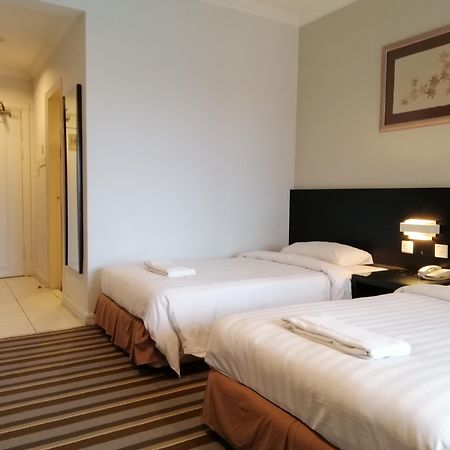 Stayinn Gateway Hotel Apartment Kuching Exterior foto