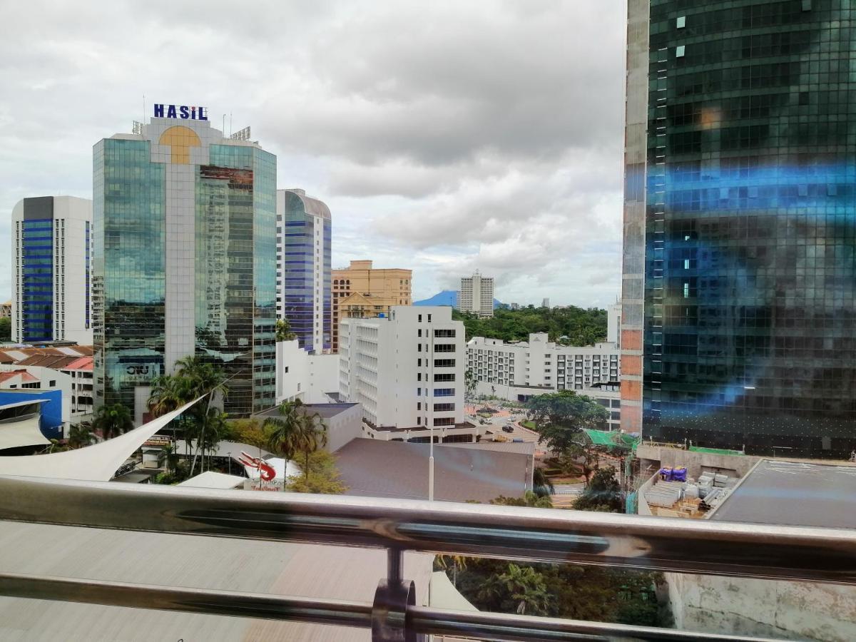 Stayinn Gateway Hotel Apartment Kuching Exterior foto