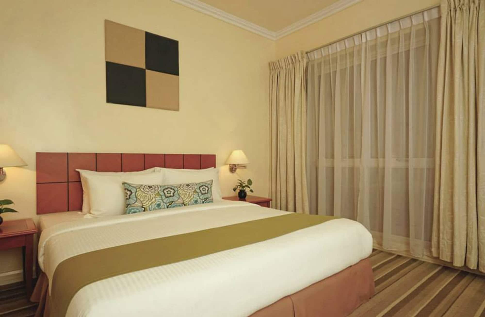 Stayinn Gateway Hotel Apartment Kuching Exterior foto