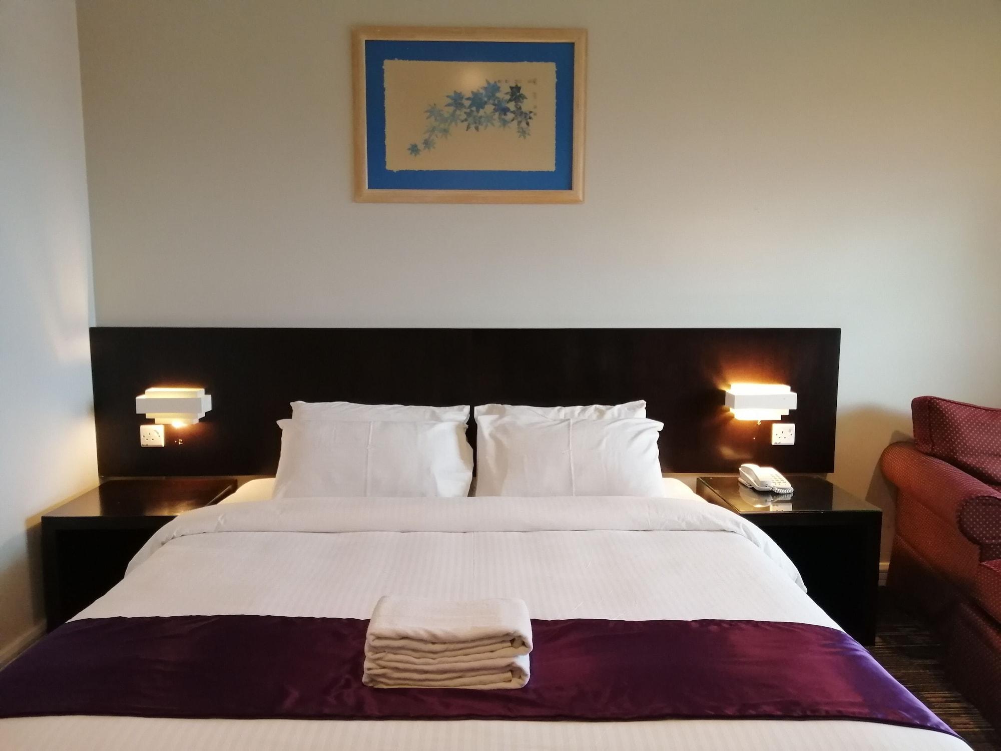 Stayinn Gateway Hotel Apartment Kuching Exterior foto